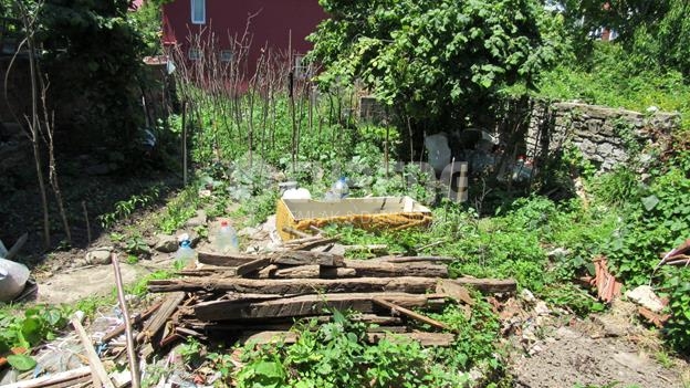 inebolu pazaryerinde satilik 2 katli ahsap bahceli ev